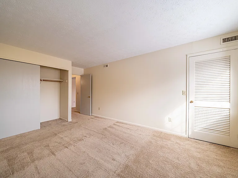 Viking Apartments and Townhomes — Photo 29