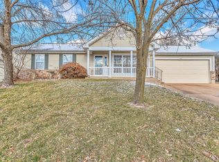 717 Wisdom Ct, Fenton, MO 63026