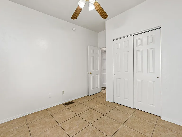 1317 N Howard Blvd — Photo 23