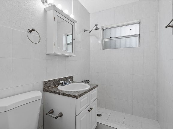 5th image of 3381 NW 8th Place