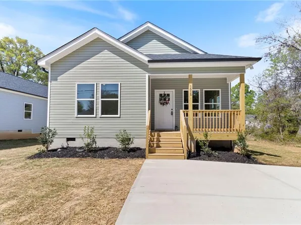 1515 Belmont St, Burlington, NC 27215