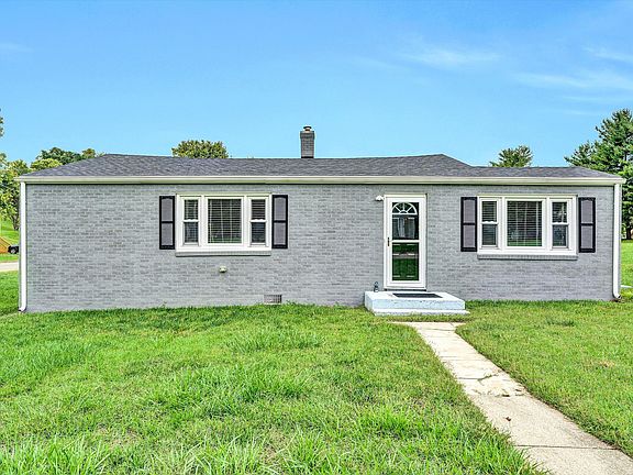 2nd image of 218 Franklin Ave