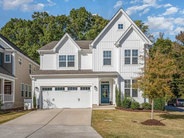 231 Silverhawk Ln, Durham, NC 27703