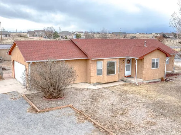 1456 E Gem Dr, Pueblo West, CO 81007