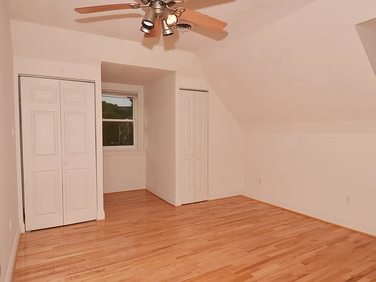 6018 Walnut St #3 — Photo 10