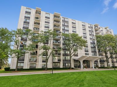 9001 Golf Rd Unit 7D, Des Plaines, IL, 60016