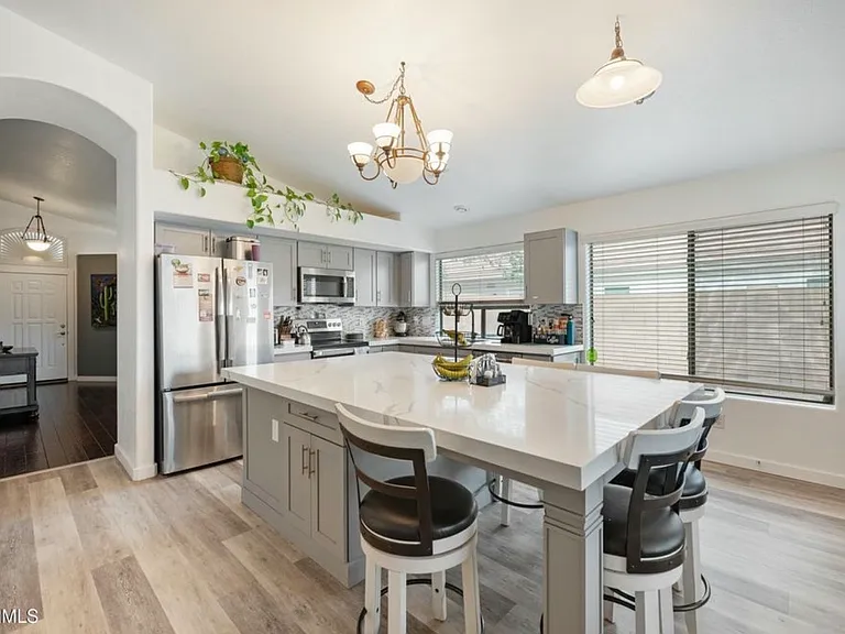 6123 S Crystal Way — Photo 4
