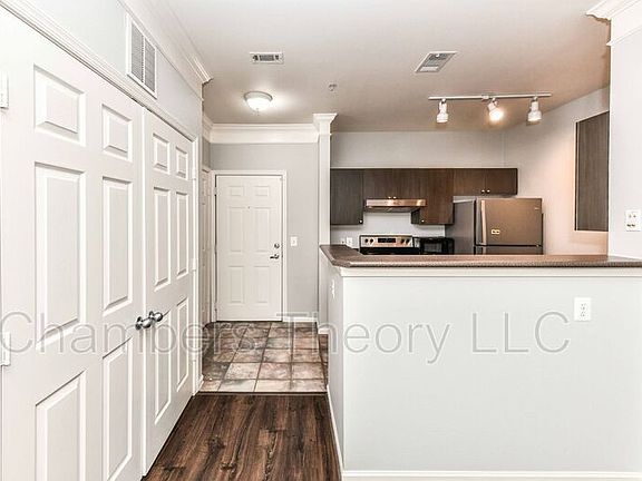 4th image of 3021 Nicosh Cir Unit 1405