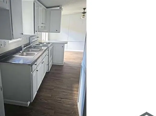 12445 SE 141st Cir #R21, Ocklawaha, FL 32179
