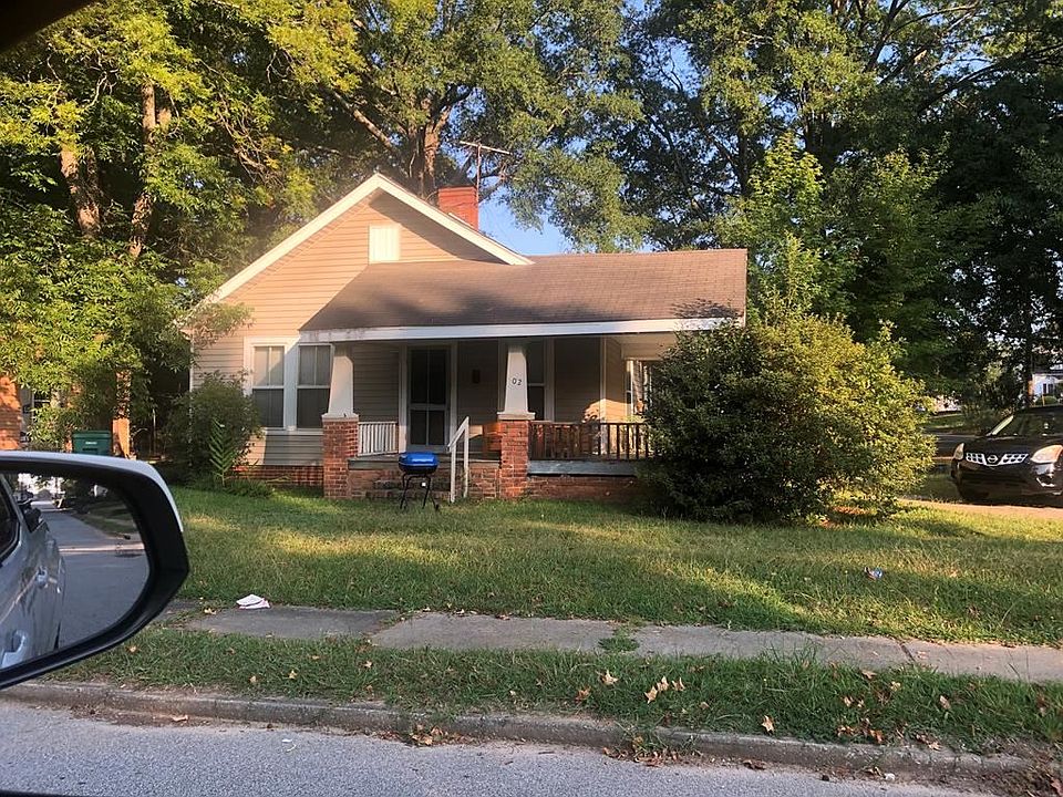 1st image of 302 Creswell Ave W