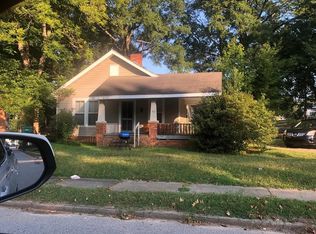 302 Creswell Ave W, Greenwood, SC 29646