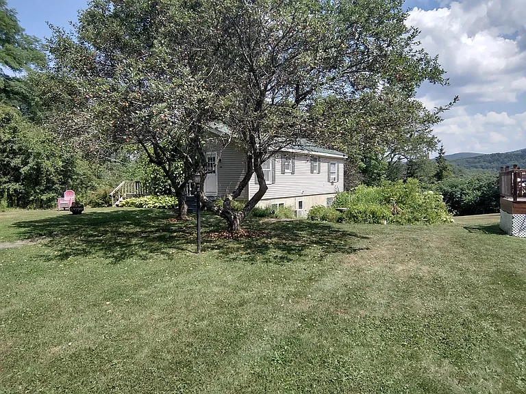 108 Woodview Ln #2 — Photo 8