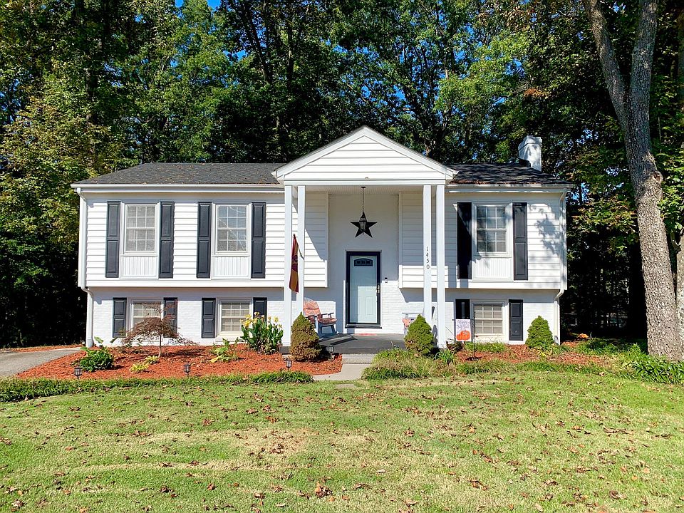 1st image of 1450 Muse Dr
