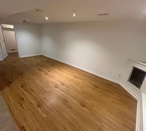 3rd image of 686 Sammon Ave #Basement