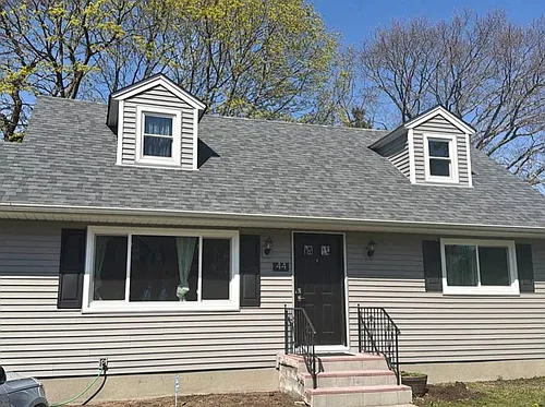 44 Pine Tree Dr Photo 1