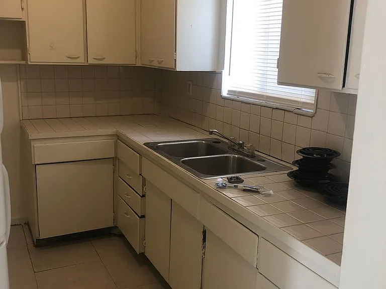 3460 Charleston Blvd — Photo 5
