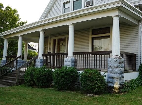 2nd image of 3805 Regent Ave
