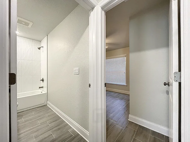 438 Union Dr — Photo 22