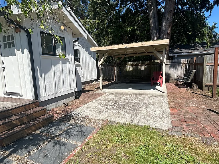431 4th Ave NE — Photo 29