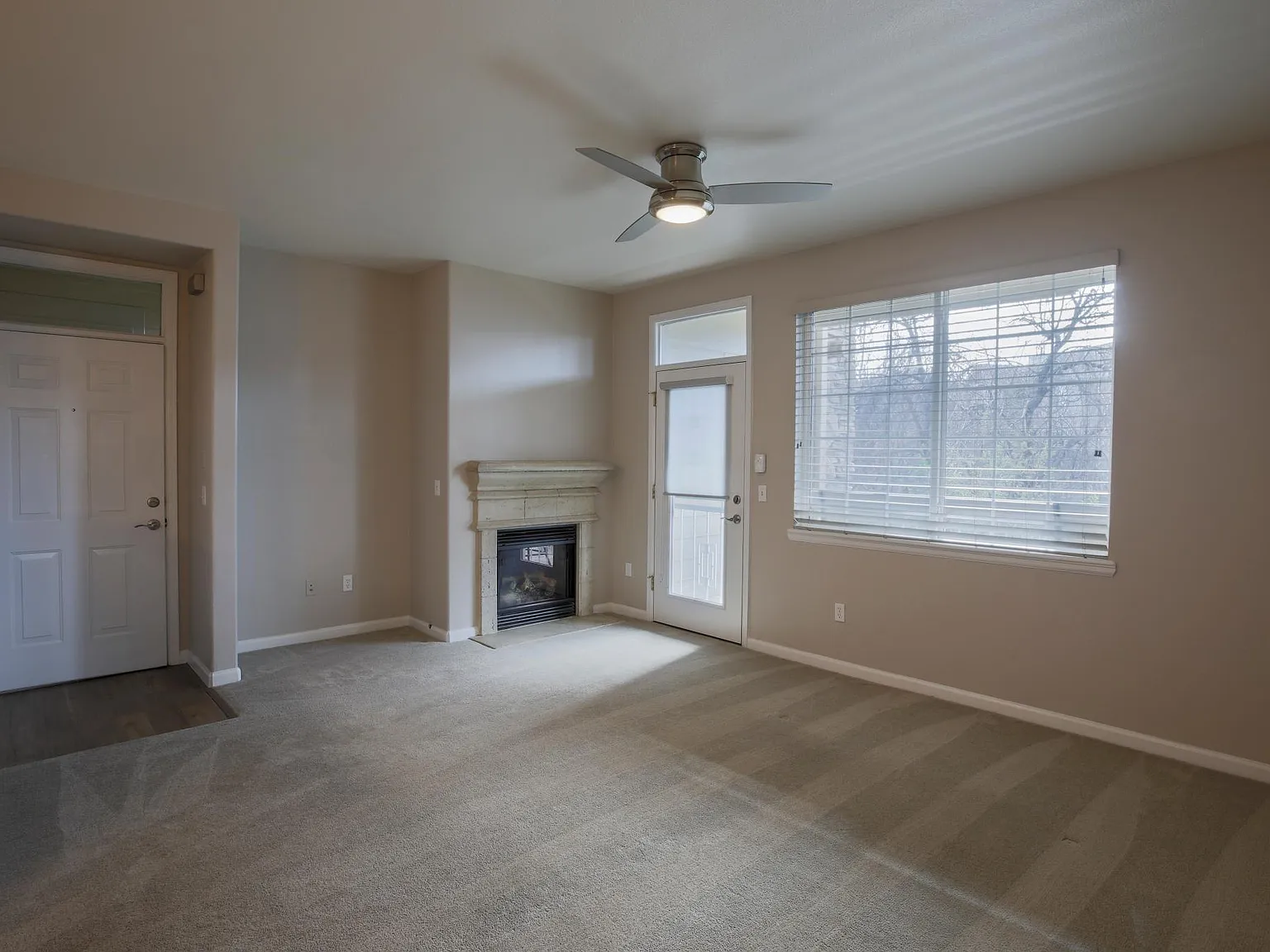 10301 W Girton Dr — Photo 4