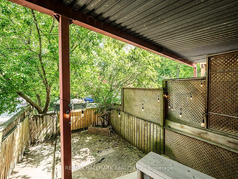 229 Kingston Rd #MAIN LOWER — Photo 22