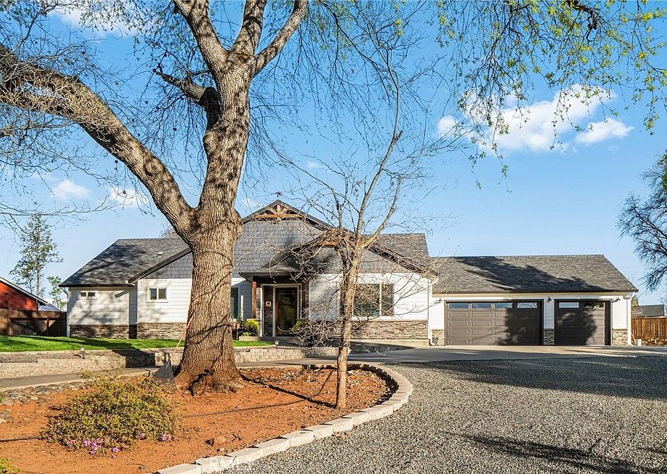1st image of 471 Sunburst Dr