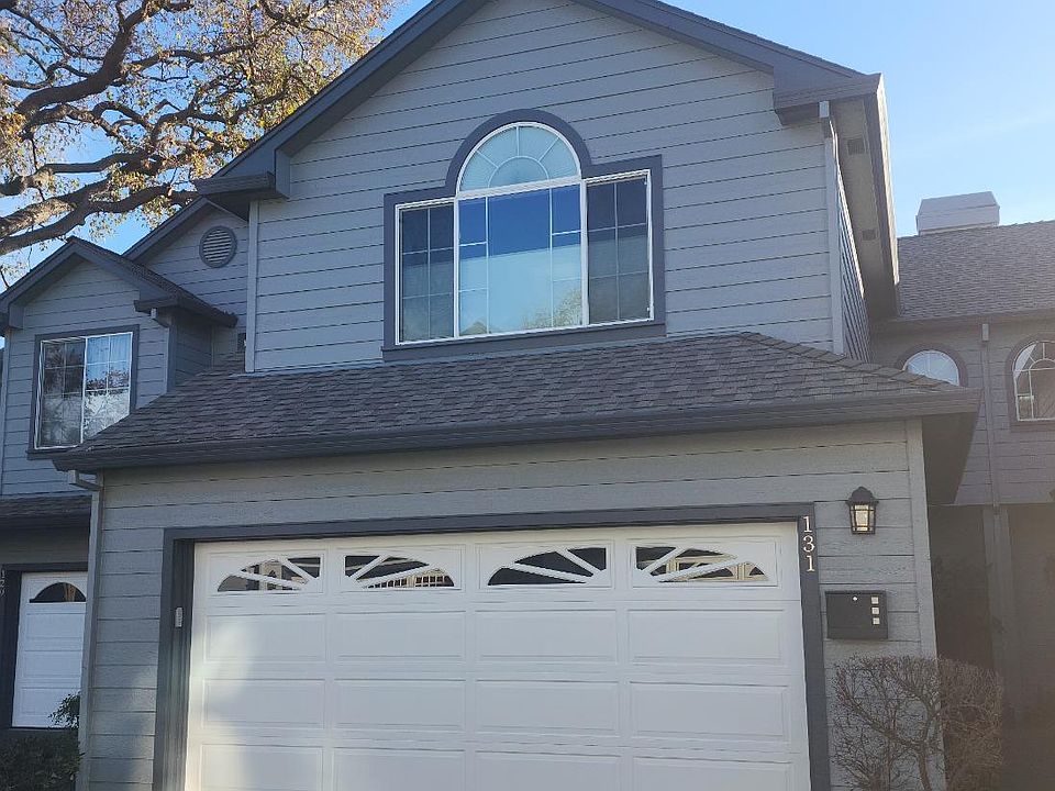 1st image of 131 Orchard Oak Cir
