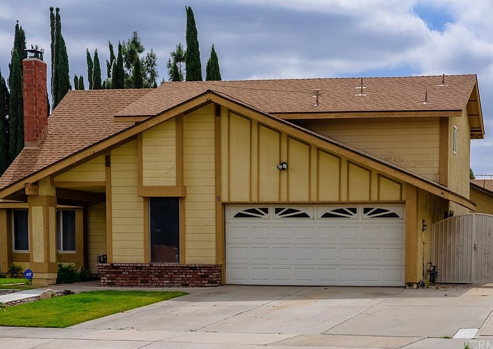 1st image of 2656 S Marigold Ave