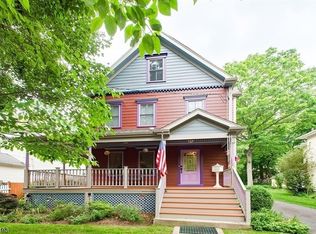 31 Hedges Ave, Chatham, NJ 07928