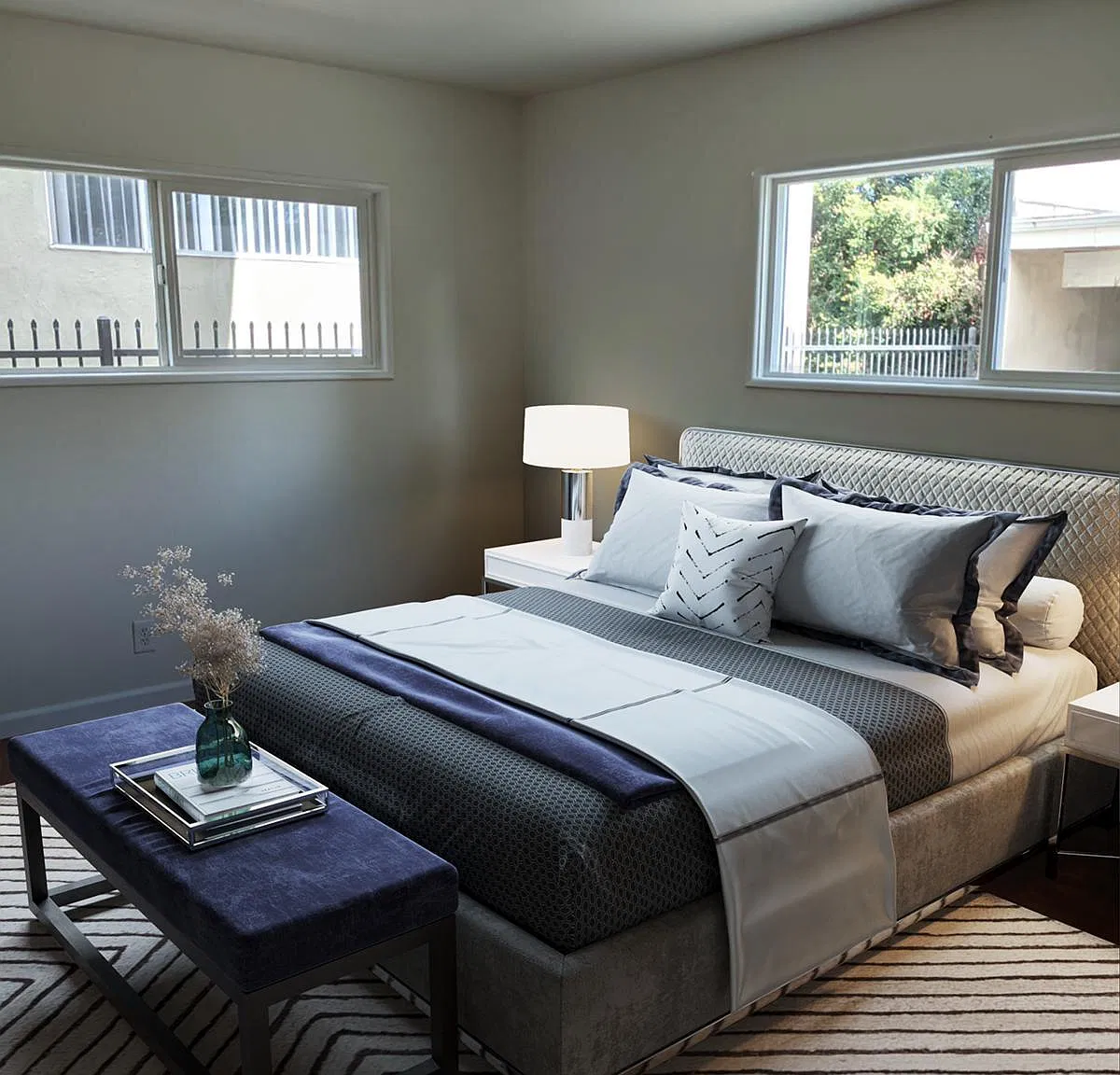 5750 Whitsett Ave — Photo 4