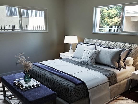4th image of 5750 Whitsett Ave #6