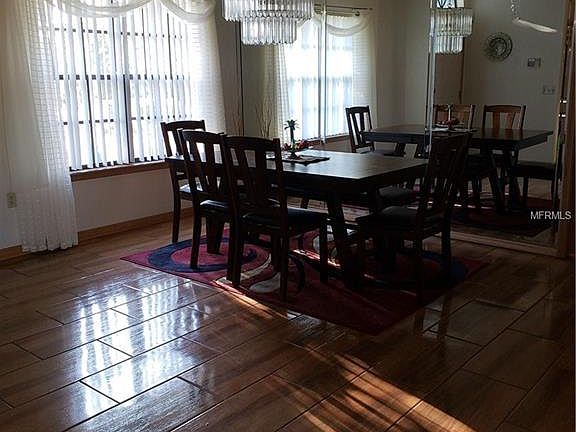 3rd image of 2333 Albury Ave