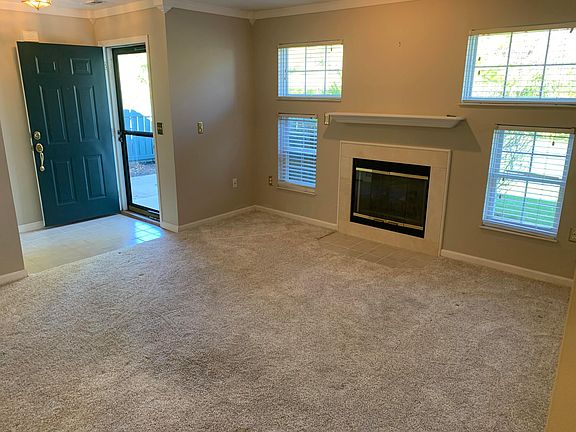4th image of 2446 Crystal Springs Dr