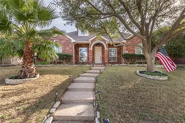 1728 Chester Dr — Photo 1
