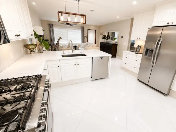 327 Lancaster St, Boca Raton, FL 33487