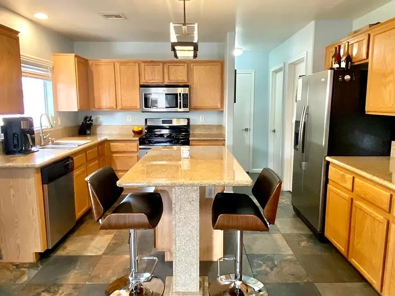 6261 Highland Gardens Dr — Photo 11