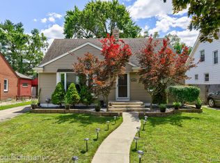 1315 W Troy St, Ferndale, MI