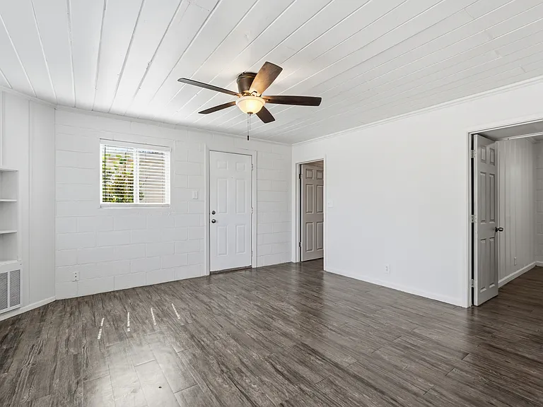 623 S Country Club Dr #11 — Photo 6