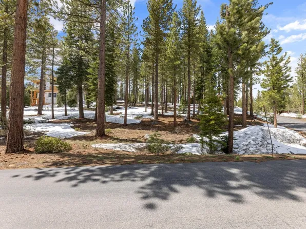 10725 Passage Pl, Truckee, CA 96161