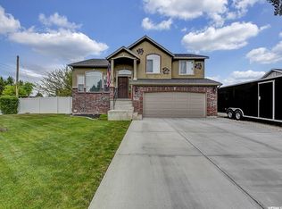 2982 W 2025 N, Clinton, UT 84015