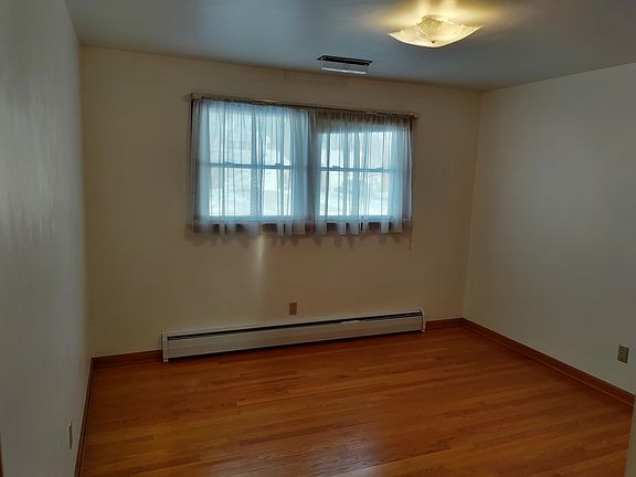 5th image of 1265 Kellogg St
