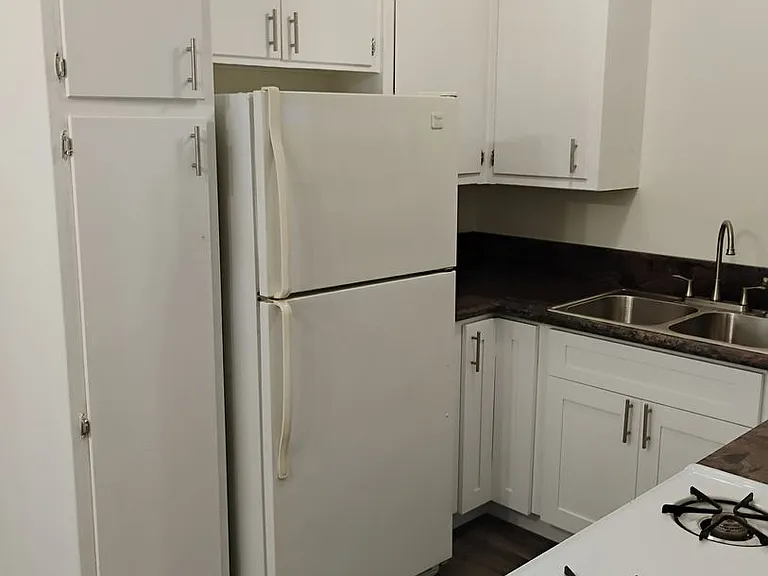 5311 Lexington Ave — Photo 4