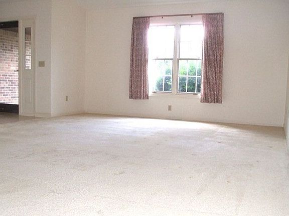 4th image of 1851 Cunning Dr
