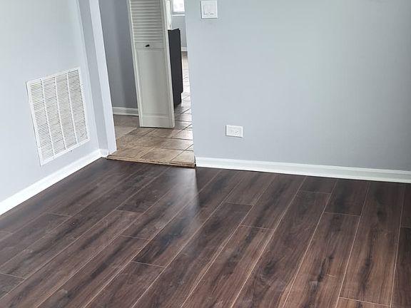 5th image of 1515 S Millard Ave APT 3R
