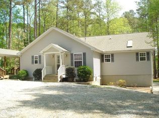 207 Old Blacksmith Rd, Bracey, VA 23919