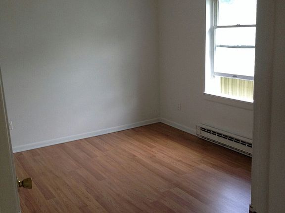 5th image of 103 E Harford St APT 4
