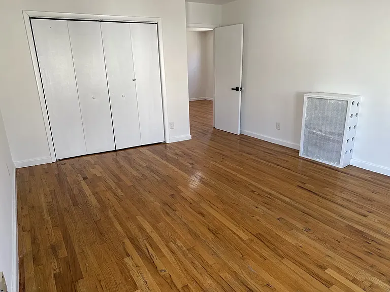 7 Edison Pl #2 — Photo 6