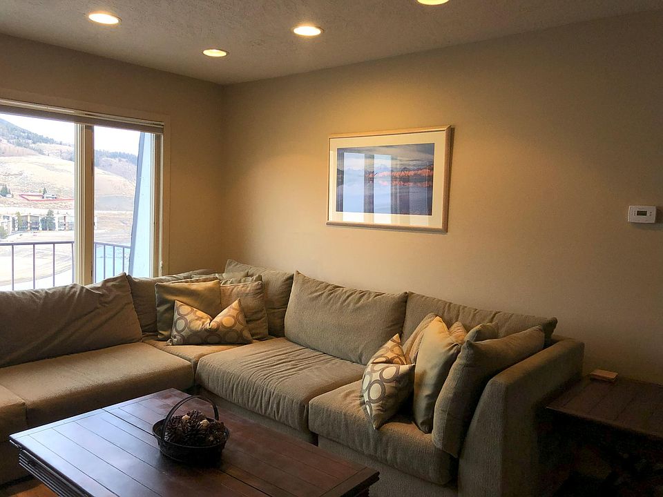 Living Room with Lake View