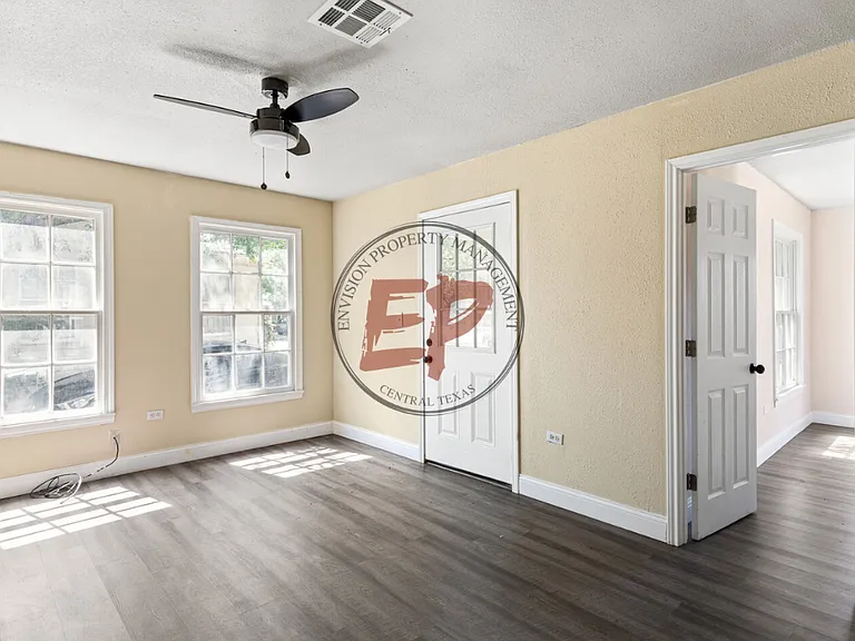 3121 Colonial Ave — Photo 12