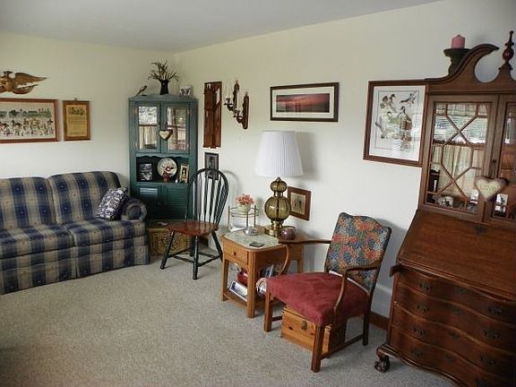 3rd image of 526 John Edward Ln